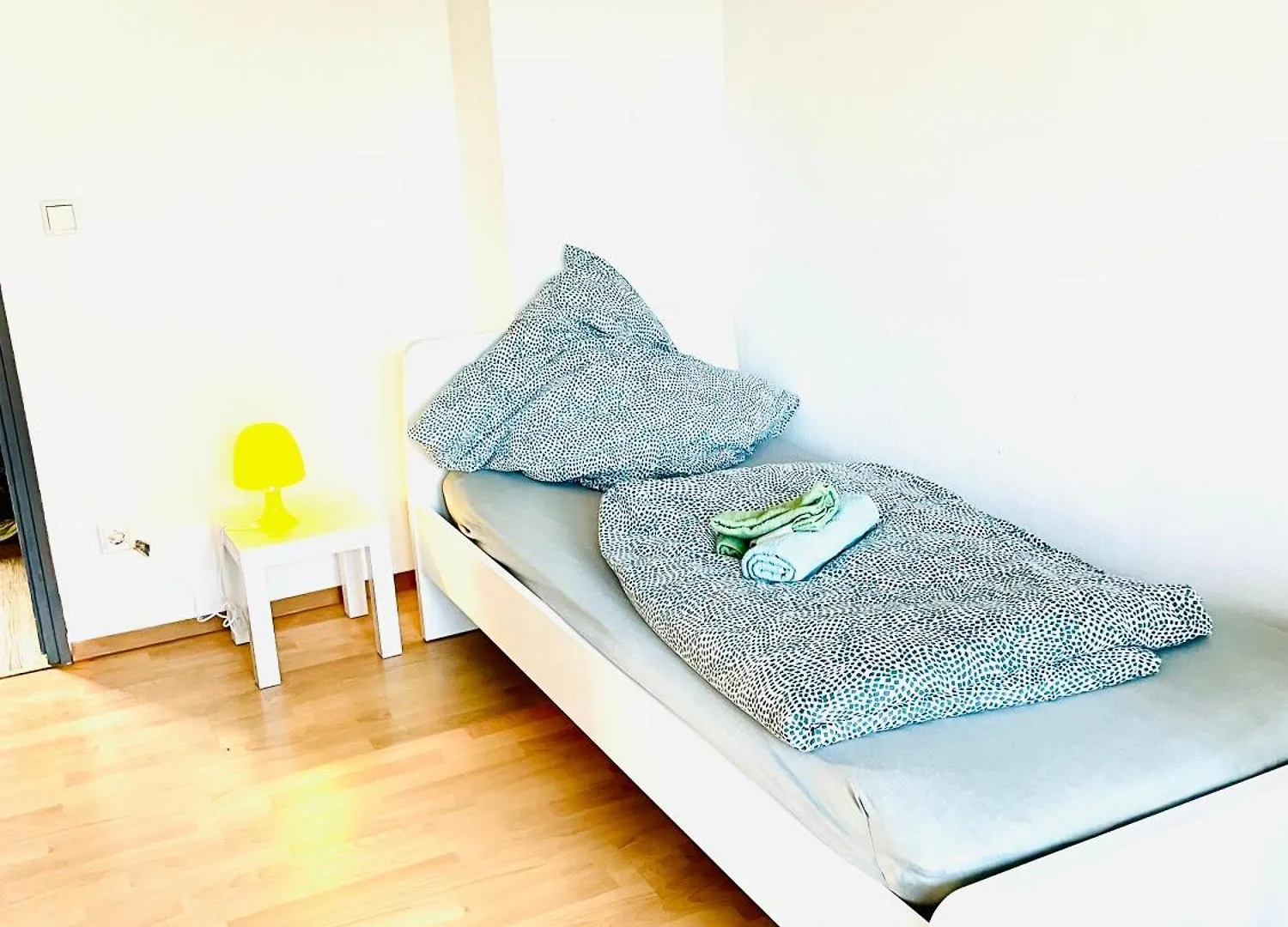 Ferienwohnung Fuer 4 Personen, U-Bahn, Autobahn Naehe, Balkon Nuremberg 0*,  Germany